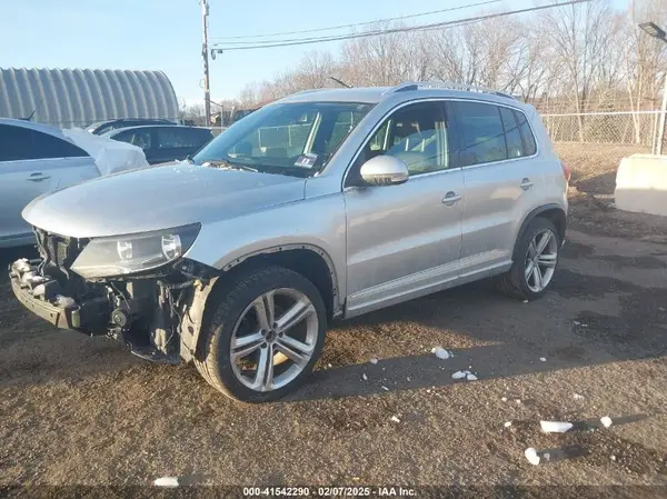 WVGBV7AX2GW019635 2016 VOLKSWAGEN TIGUAN - Image 2