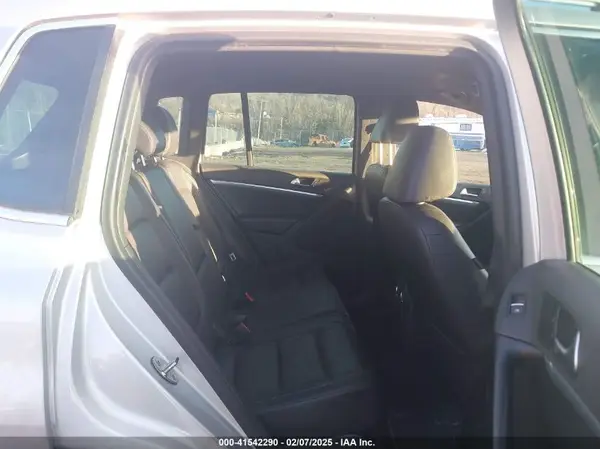 WVGBV7AX2GW019635 2016 VOLKSWAGEN TIGUAN - Image 8
