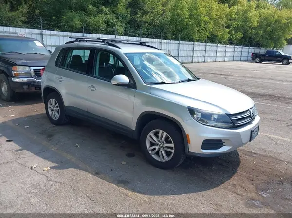 WVGBV7AX2GW026777 2016 VOLKSWAGEN TIGUAN - Image 1
