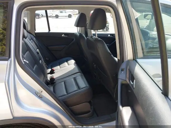 WVGBV7AX2GW026777 2016 VOLKSWAGEN TIGUAN - Image 8