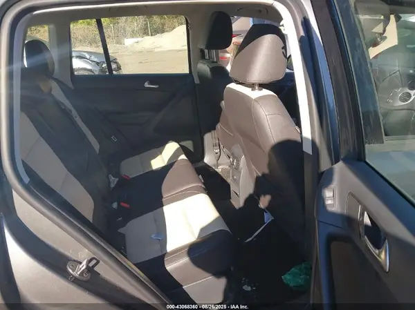 WVGBV7AX2GW032689 2016 VOLKSWAGEN TIGUAN - Image 8