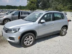 WVGBV7AX2GW529628 2016 VOLKSWAGEN TIGUAN