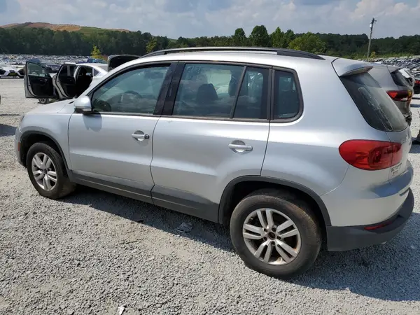 WVGBV7AX2GW529628 2016 VOLKSWAGEN TIGUAN - Image 2