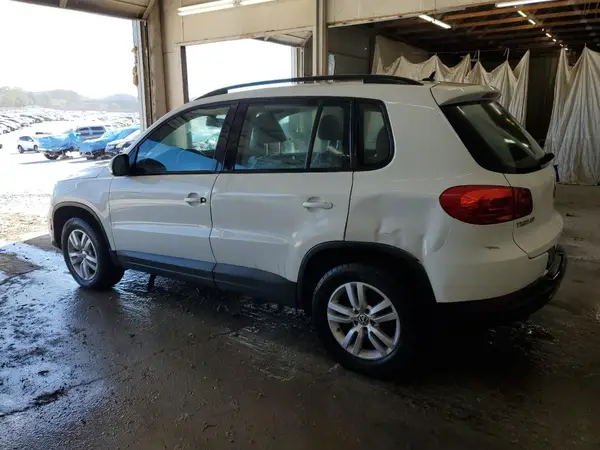 WVGBV7AX2GW535123 2016 VOLKSWAGEN TIGUAN - Image 2