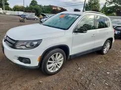 WVGBV7AX2GW546168 2016 VOLKSWAGEN TIGUAN