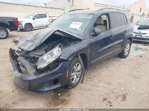 WVGBV7AX2GW554223 2016 VOLKSWAGEN TIGUAN - Image 2