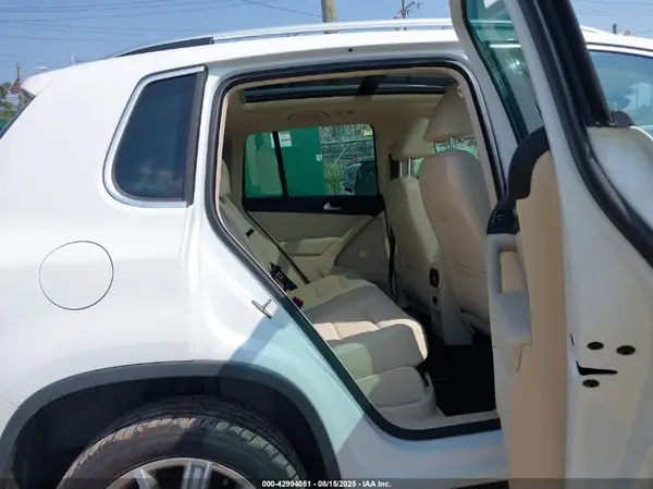 WVGBV7AX2GW560250 2016 VOLKSWAGEN TIGUAN - Image 8