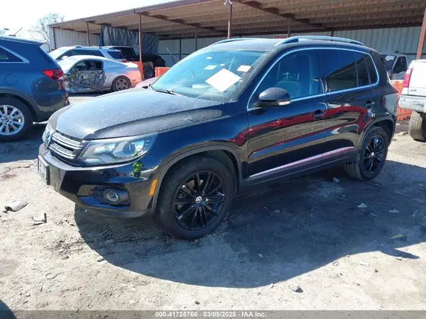 WVGBV7AX2GW564945 2016 VOLKSWAGEN TIGUAN - Image 2