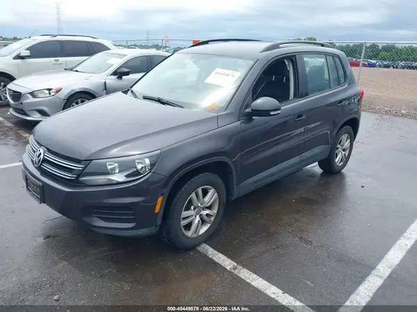 WVGBV7AX2GW579641 2016 VOLKSWAGEN TIGUAN - Image 2