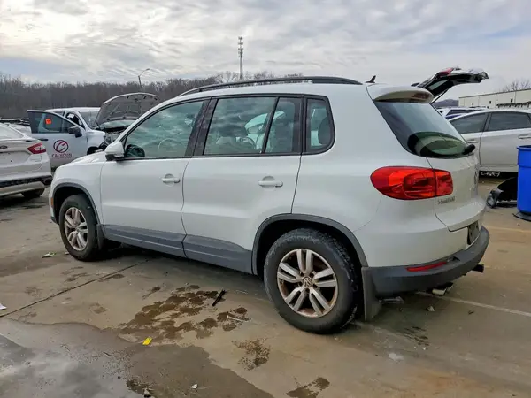 WVGBV7AX2GW589926 2016 VOLKSWAGEN TIGUAN - Image 2