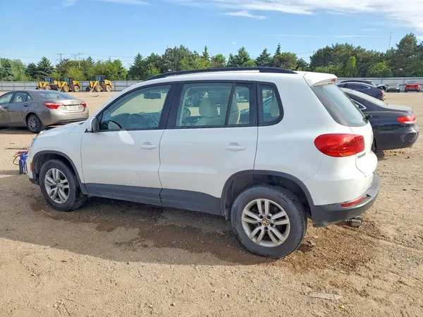 WVGBV7AX2GW611858 2016 VOLKSWAGEN TIGUAN - Image 2