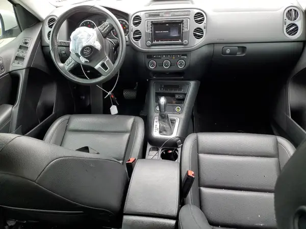WVGBV7AX2HK000723 2017 VOLKSWAGEN TIGUAN - Image 8