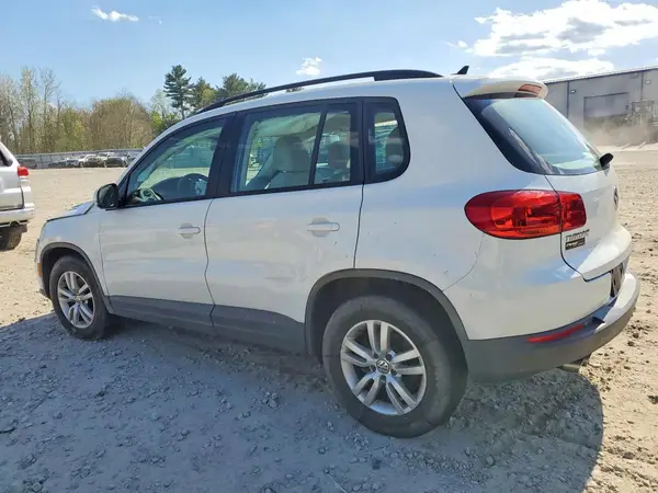 WVGBV7AX2HK001774 2017 VOLKSWAGEN TIGUAN - Image 2