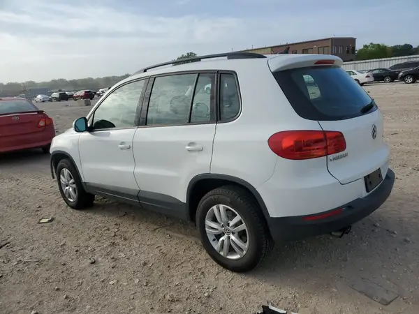 WVGBV7AX2HK025377 2017 VOLKSWAGEN TIGUAN - Image 2