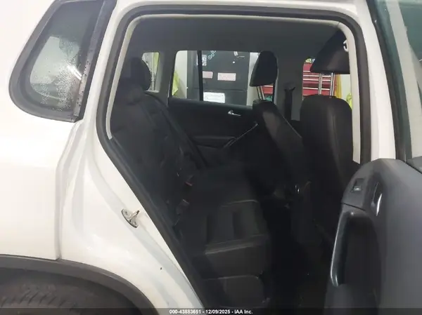 WVGBV7AX2HK038310 2017 VOLKSWAGEN TIGUAN - Image 8