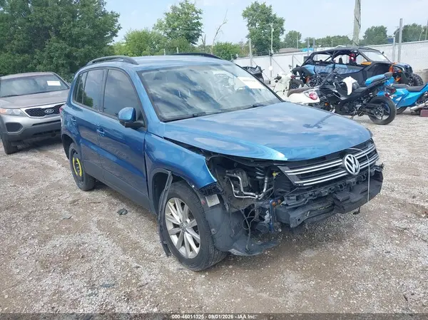 WVGBV7AX2HK041966 2017 VOLKSWAGEN TIGUAN - Image 1