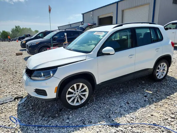 WVGBV7AX2HK048738 2017 VOLKSWAGEN TIGUAN - Image 1