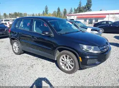 WVGBV7AX2HK049615 2017 VOLKSWAGEN TIGUAN