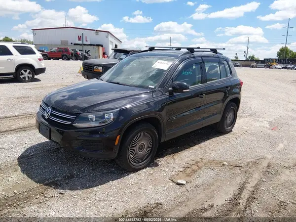 WVGBV7AX2HK054412 2017 VOLKSWAGEN TIGUAN - Image 2