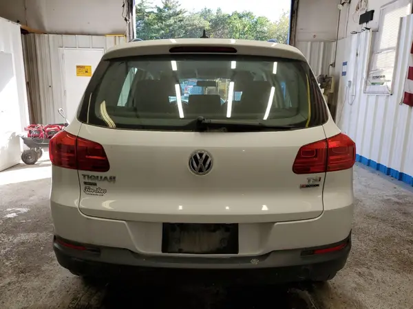 2018 VOLKSWAGEN TIGUAN auction photo 6