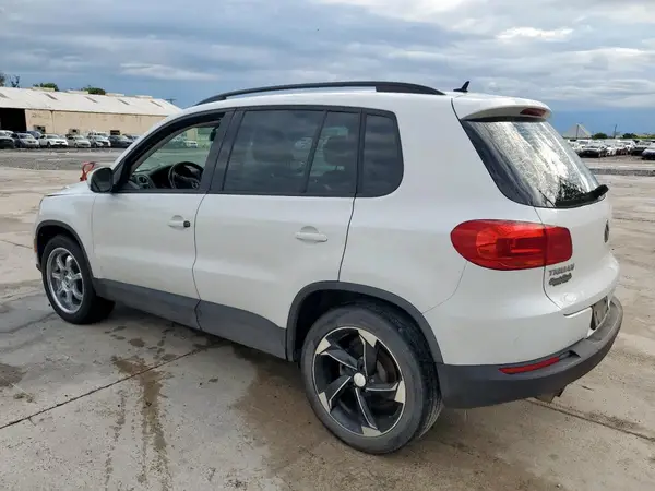 WVGBV7AX3GK000244 2016 VOLKSWAGEN TIGUAN - Image 2