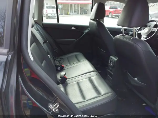 WVGBV7AX3GW009227 2016 VOLKSWAGEN TIGUAN - Image 8