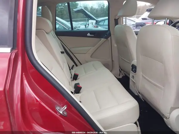 WVGBV7AX3GW037416 2016 VOLKSWAGEN TIGUAN - Image 8