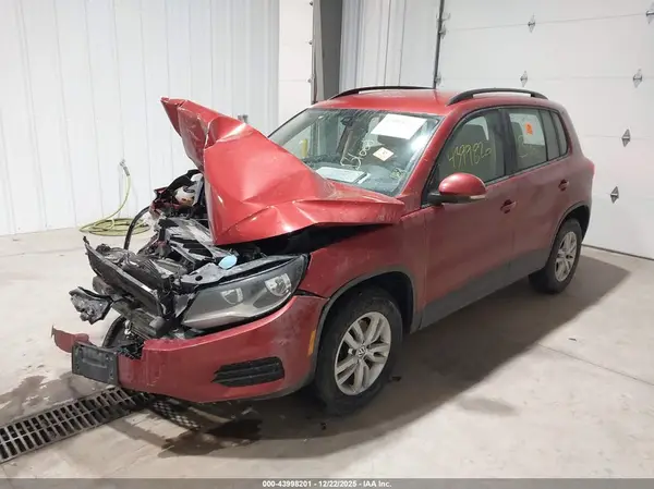 WVGBV7AX3GW042115 2016 VOLKSWAGEN TIGUAN - Image 2