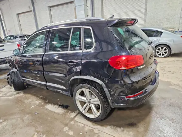WVGBV7AX3GW092531 2016 VOLKSWAGEN TIGUAN - Image 2