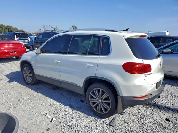 WVGBV7AX3GW510196 2016 VOLKSWAGEN TIGUAN - Image 2