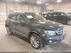 WVGBV7AX3GW520582 2016 VOLKSWAGEN TIGUAN