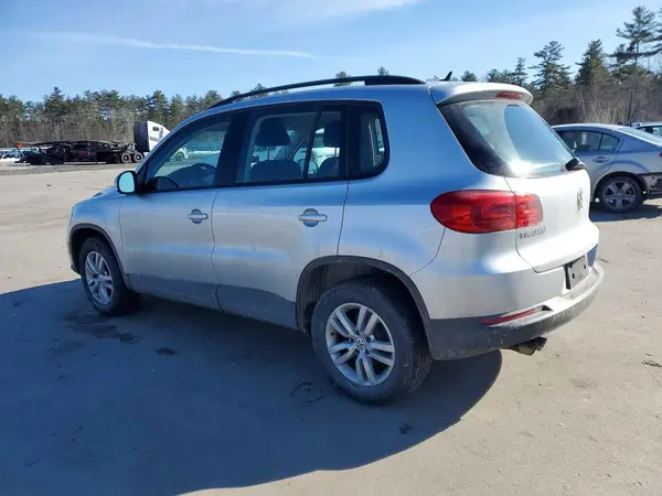 WVGBV7AX3GW520887 2016 VOLKSWAGEN TIGUAN - Image 2