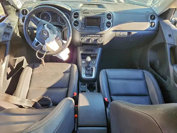 WVGBV7AX3GW523269 2016 VOLKSWAGEN TIGUAN - Image 8