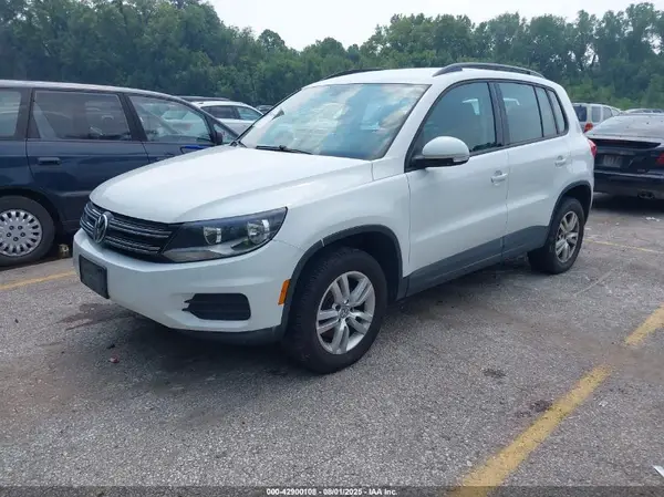 WVGBV7AX3GW526205 2016 VOLKSWAGEN TIGUAN - Image 2