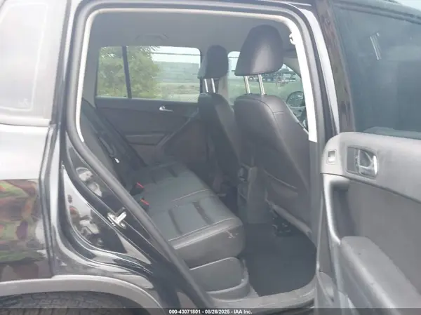 WVGBV7AX3GW568986 2016 VOLKSWAGEN TIGUAN - Image 8