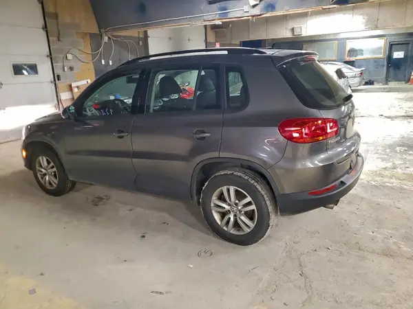 WVGBV7AX3GW570558 2016 VOLKSWAGEN TIGUAN - Image 2