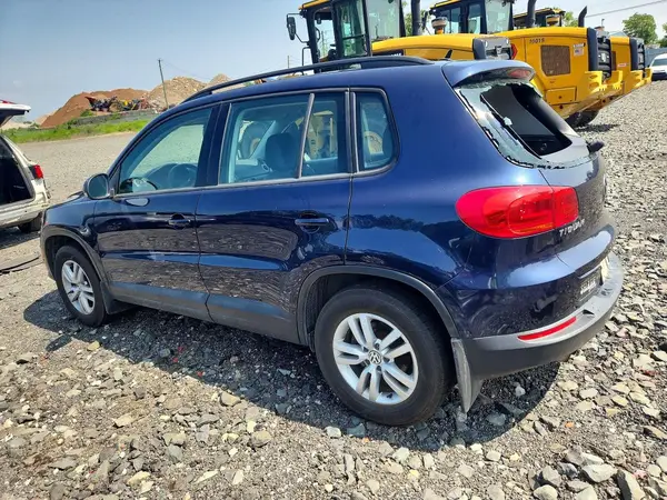 WVGBV7AX3GW577882 2016 VOLKSWAGEN TIGUAN - Image 2