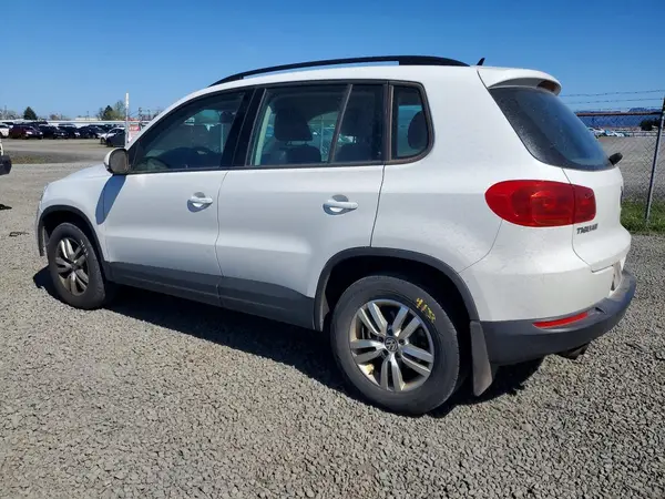 WVGBV7AX3GW581561 2016 VOLKSWAGEN TIGUAN - Image 2