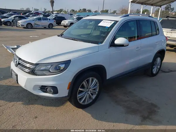 WVGBV7AX3GW584010 2016 VOLKSWAGEN TIGUAN - Image 2