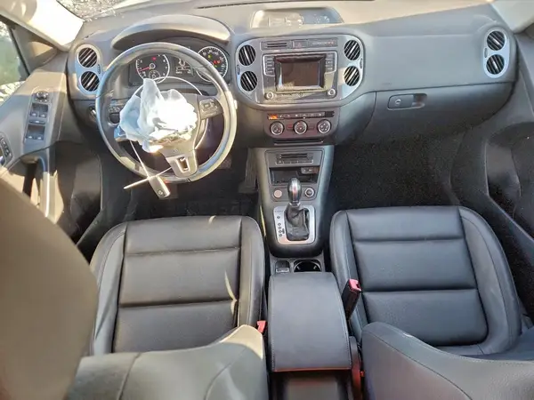 WVGBV7AX3GW584766 2016 VOLKSWAGEN TIGUAN - Image 8