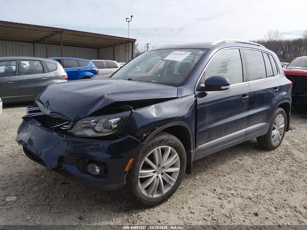 WVGBV7AX3GW585996 2016 VOLKSWAGEN TIGUAN - Image 2