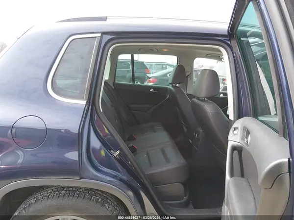 WVGBV7AX3GW585996 2016 VOLKSWAGEN TIGUAN - Image 8