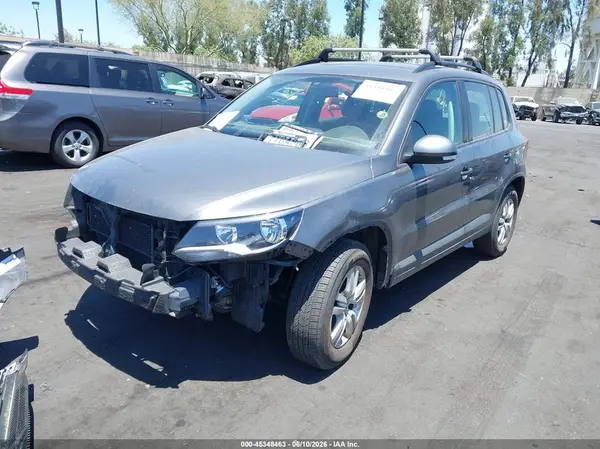 WVGBV7AX3GW589577 2016 VOLKSWAGEN TIGUAN - Image 2