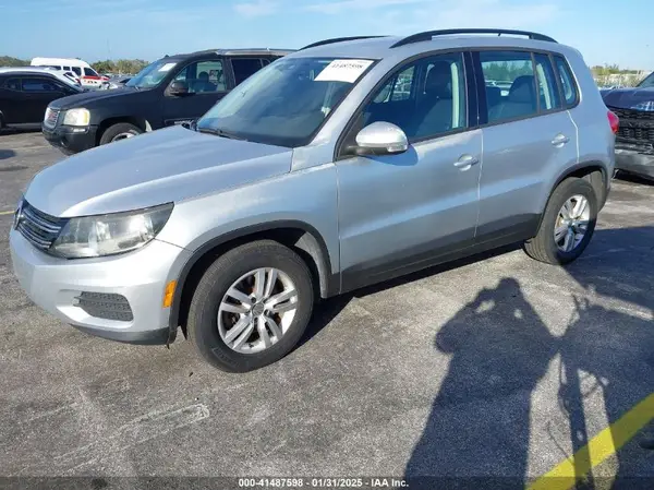 WVGBV7AX3GW604823 2016 VOLKSWAGEN TIGUAN - Image 2