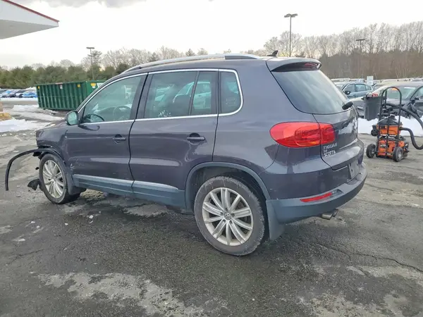 WVGBV7AX3GW608113 2016 VOLKSWAGEN TIGUAN - Image 2