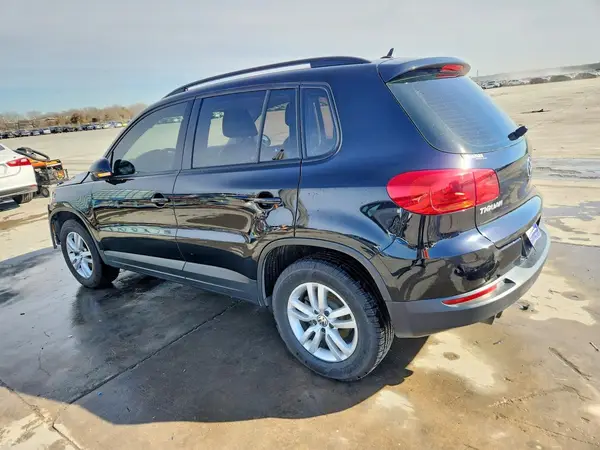 WVGBV7AX3GW613859 2016 VOLKSWAGEN TIGUAN - Image 2