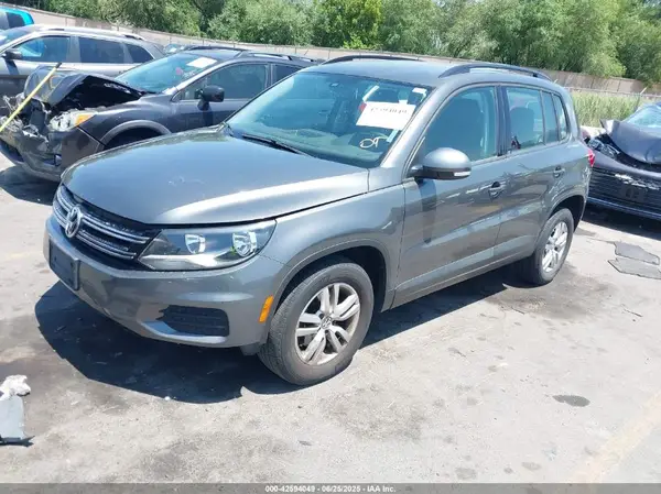 WVGBV7AX3GW617457 2016 VOLKSWAGEN TIGUAN - Image 2