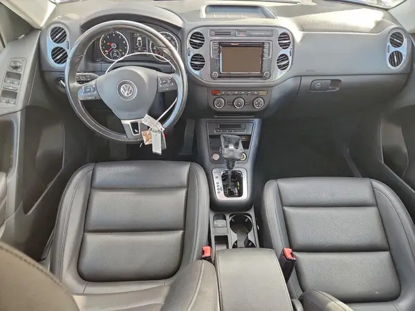 WVGBV7AX3HK010550 2017 VOLKSWAGEN TIGUAN - Image 8
