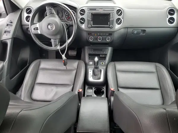 WVGBV7AX3HK011472 2017 VOLKSWAGEN TIGUAN - Image 8