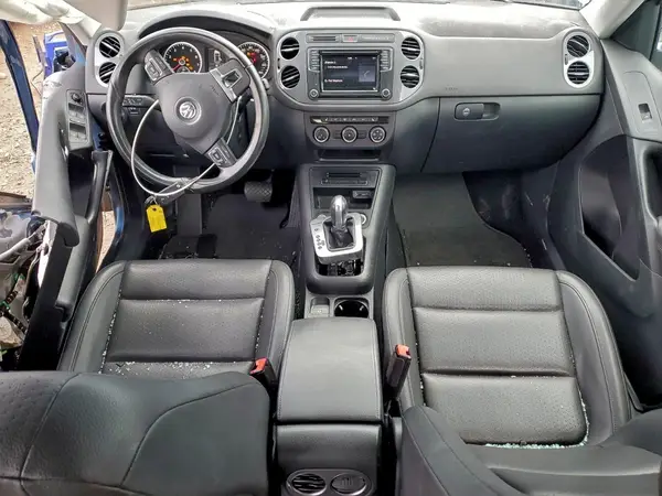 WVGBV7AX3HK021130 2017 VOLKSWAGEN TIGUAN - Image 8